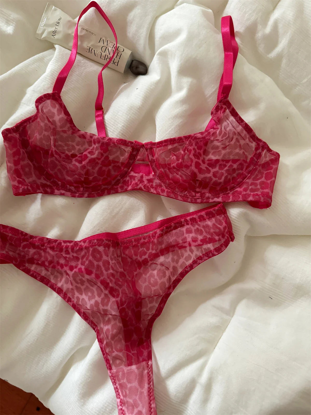 Rose red thin cups bra with Underwear