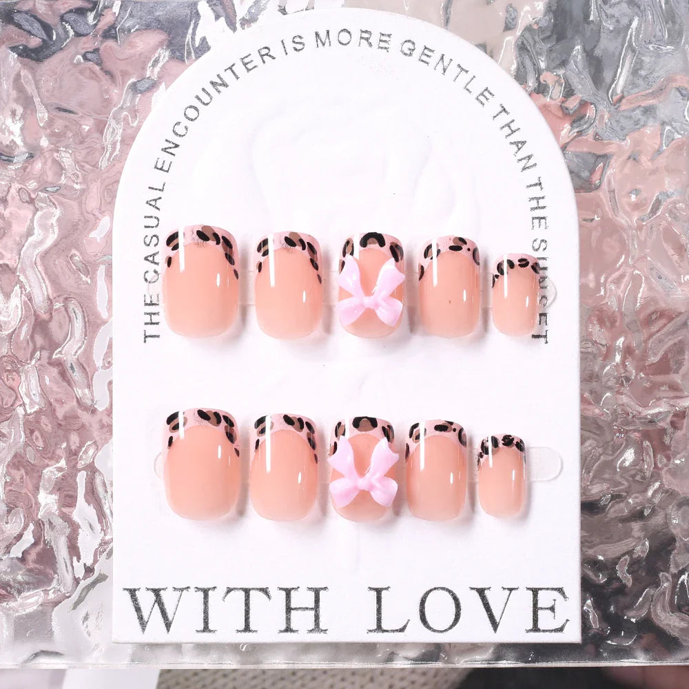 24Pcs Gold Ripple Brown Flowers False Nails with Rhinestones Pearl Design Wearable Almond False Nails Full Cover Press on Nails