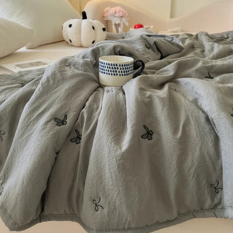 Japanese Minimalism Skin-friendly Blanket Breathable Single Double Duvet Washed Embroidered Comforter Thin Quilt