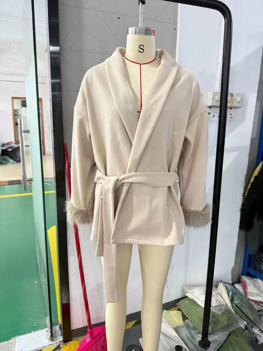 Americanable V-neck Lapel Furry Sleeves Lace-up Long-sleeved Woolen Coat Elegant Lace-up Long-sleeved Wool Coat