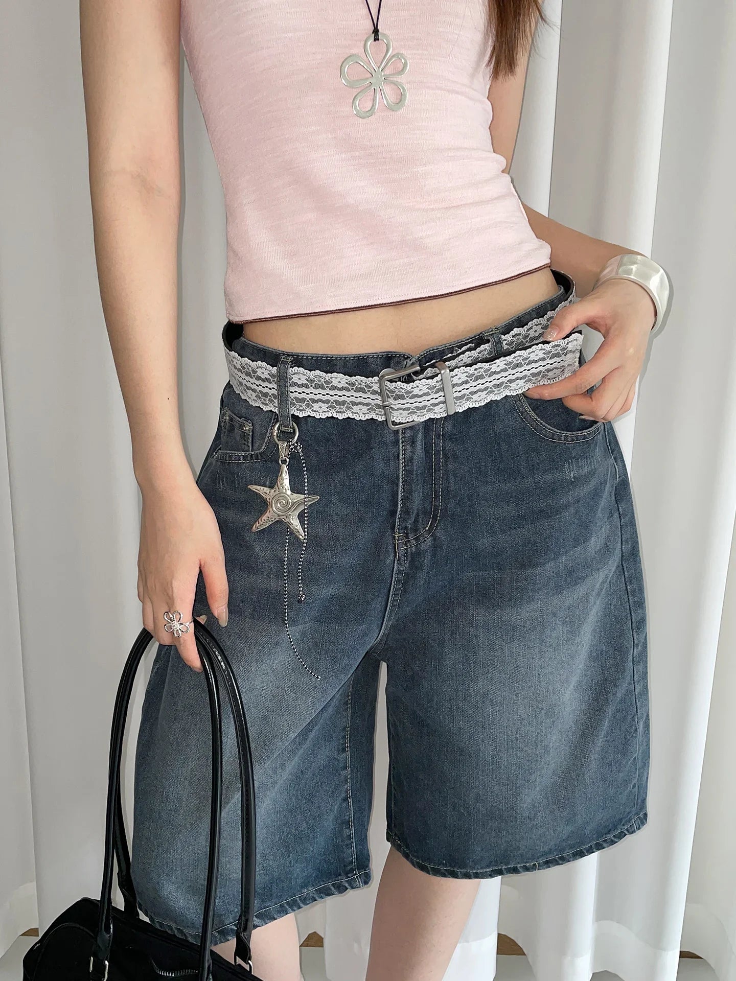 Fashionable Lace Belt With A Unique Design