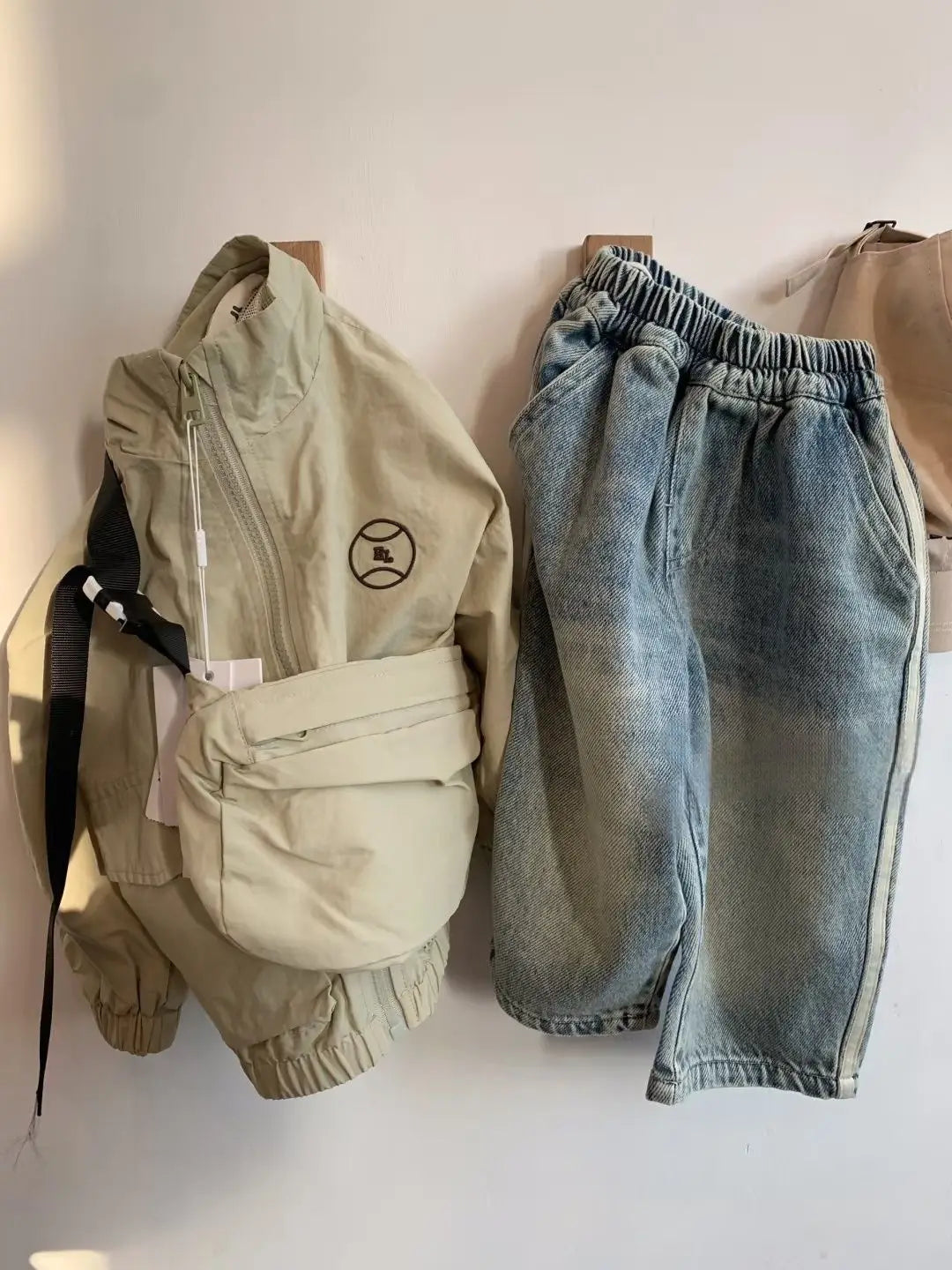 Boys Children's Denim Overalls Loose Casual Pants Girls Wide Leg Jeans Kids Straight Denim Trousers