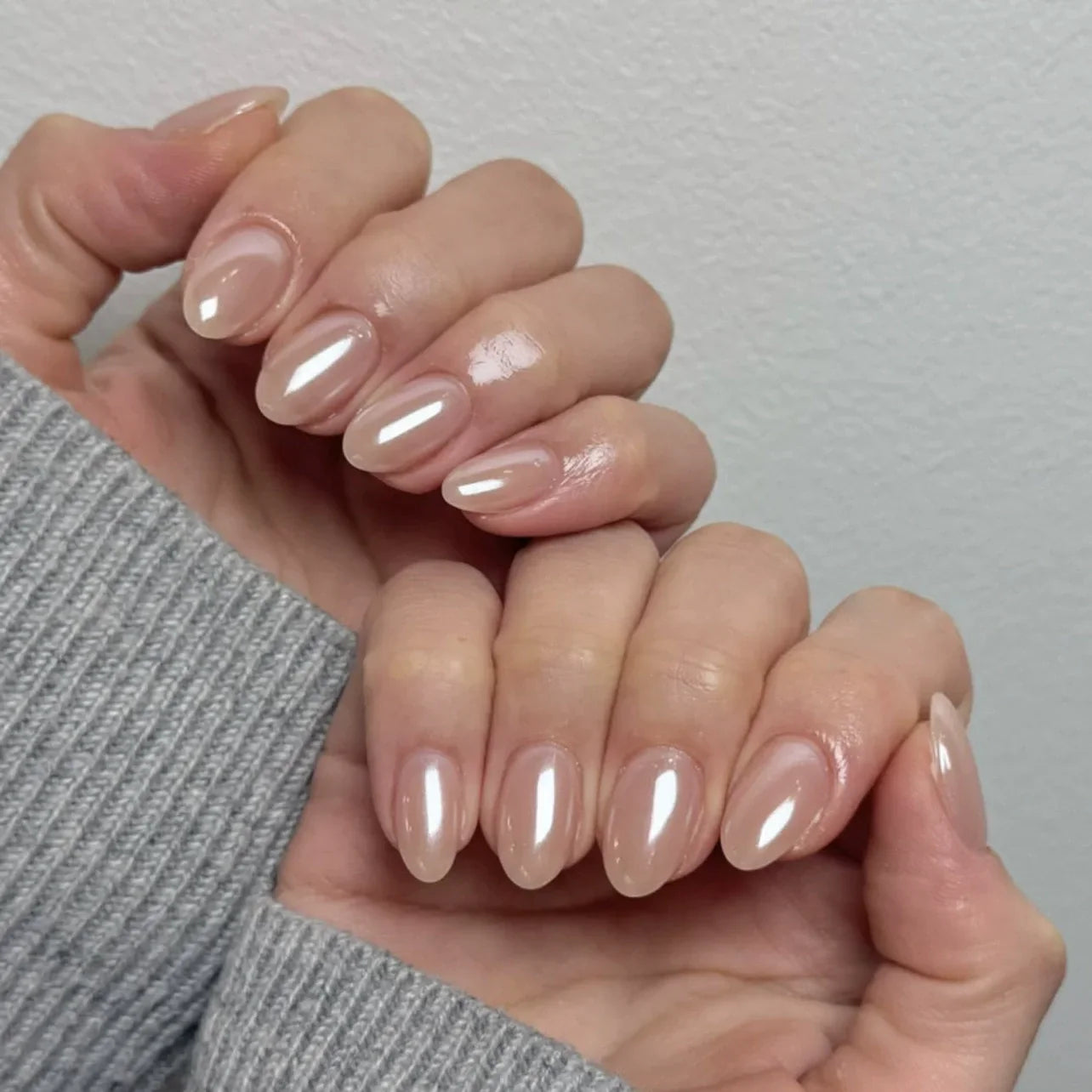 24Pcs Mid-length Almond Ballet False Nails Simple Cat Eye Design Press on Fake Nail Wearable Full Cover Nail Tips Manicure Tools