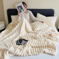 Flannel blanket, imitation rabbit fur blanket, soft