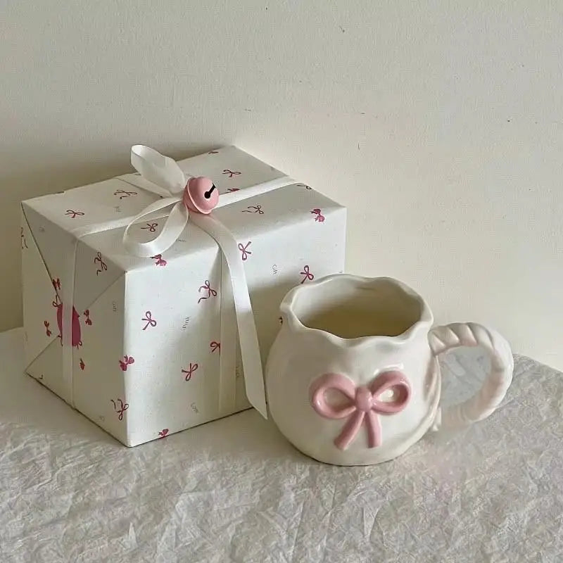 Ins style girl's heart-shaped butterfly knot coffee cup afternoon tea ceramic cup cute mug