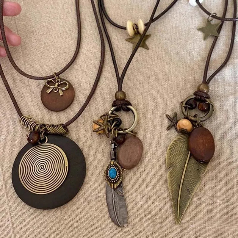 Chinese Style Feather Leaf Pendant Necklace Vintage Ethnic Double Layered Long Wax Ropse Sweater Chain Jewelry Gift