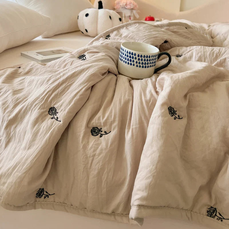 Japanese Minimalism Skin-friendly Blanket Breathable Single Double Duvet Washed Embroidered Comforter Thin Quilt