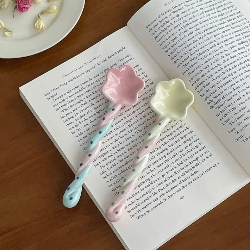 Ceramics Long Handled Spoon Instagram Style Household Stirring Spoon Hand Painted Flower Shaped Coffee Spoon