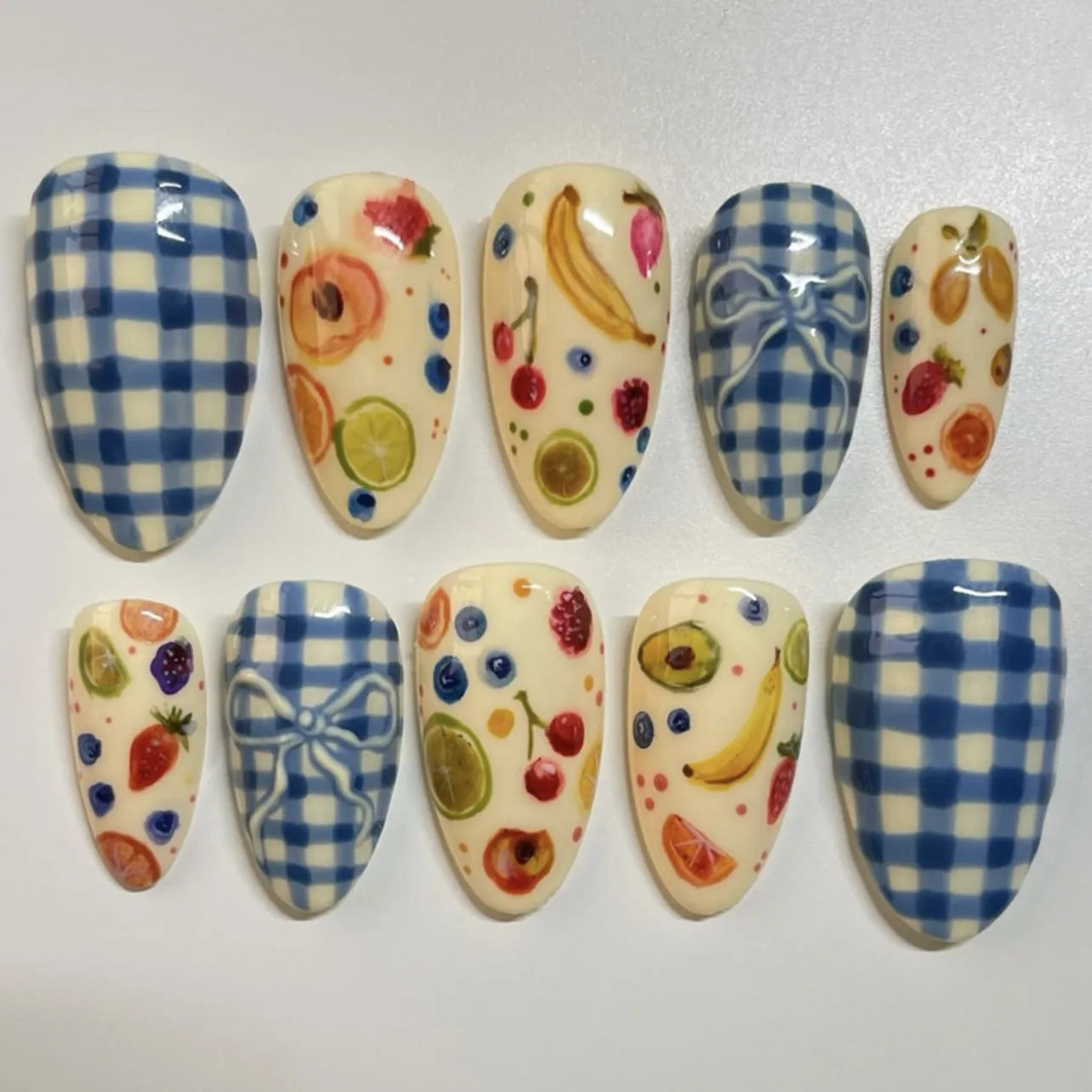 24pcs Cute Cartoon Fake Nail Tips Oil Painting Series Printed Almond Press On Nail Sweet Cool Charming False Nail