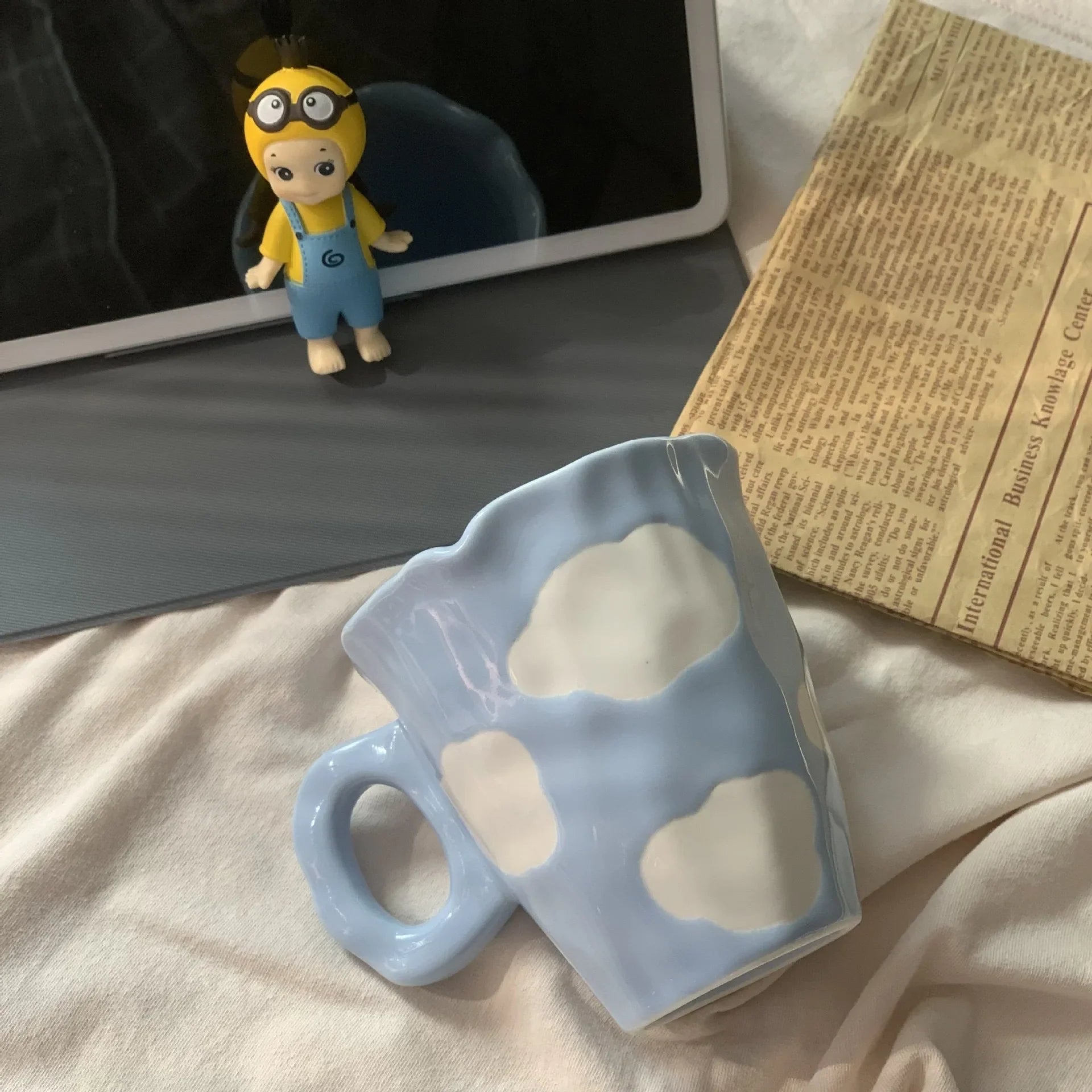 Ins style cute teddy bear irregular cloud tulip ceramic mug