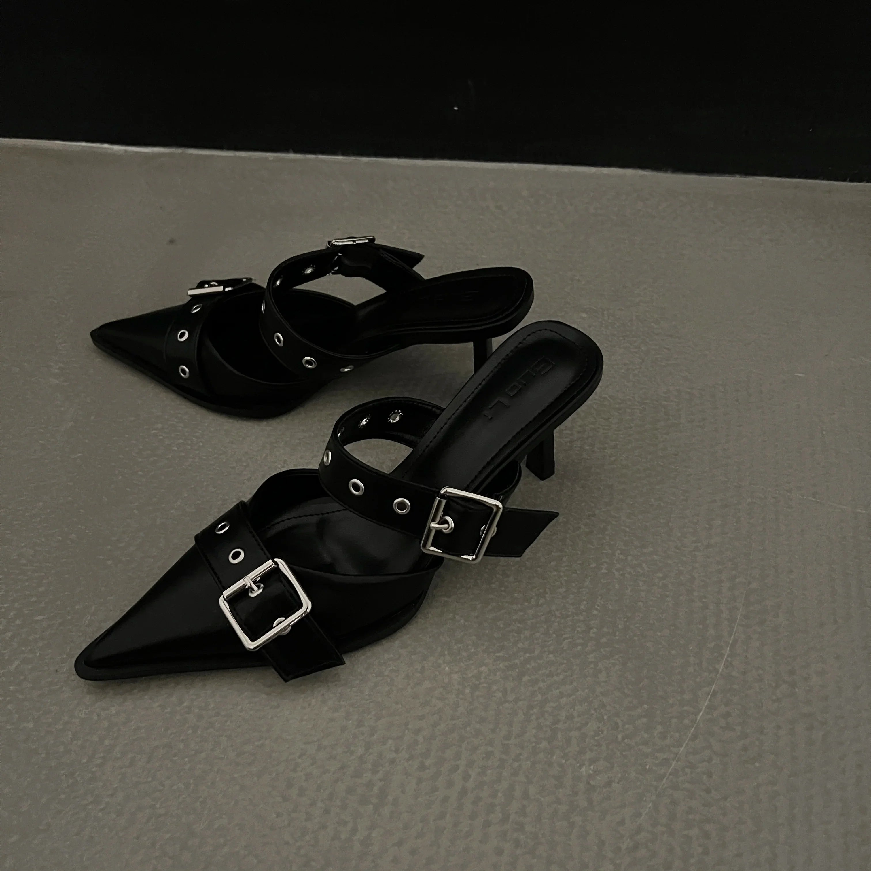 Pointed Belt Buckle Thin Heel Belt Buckle Single Shoes Baotou Silver Back Empty High-heeled Sandals