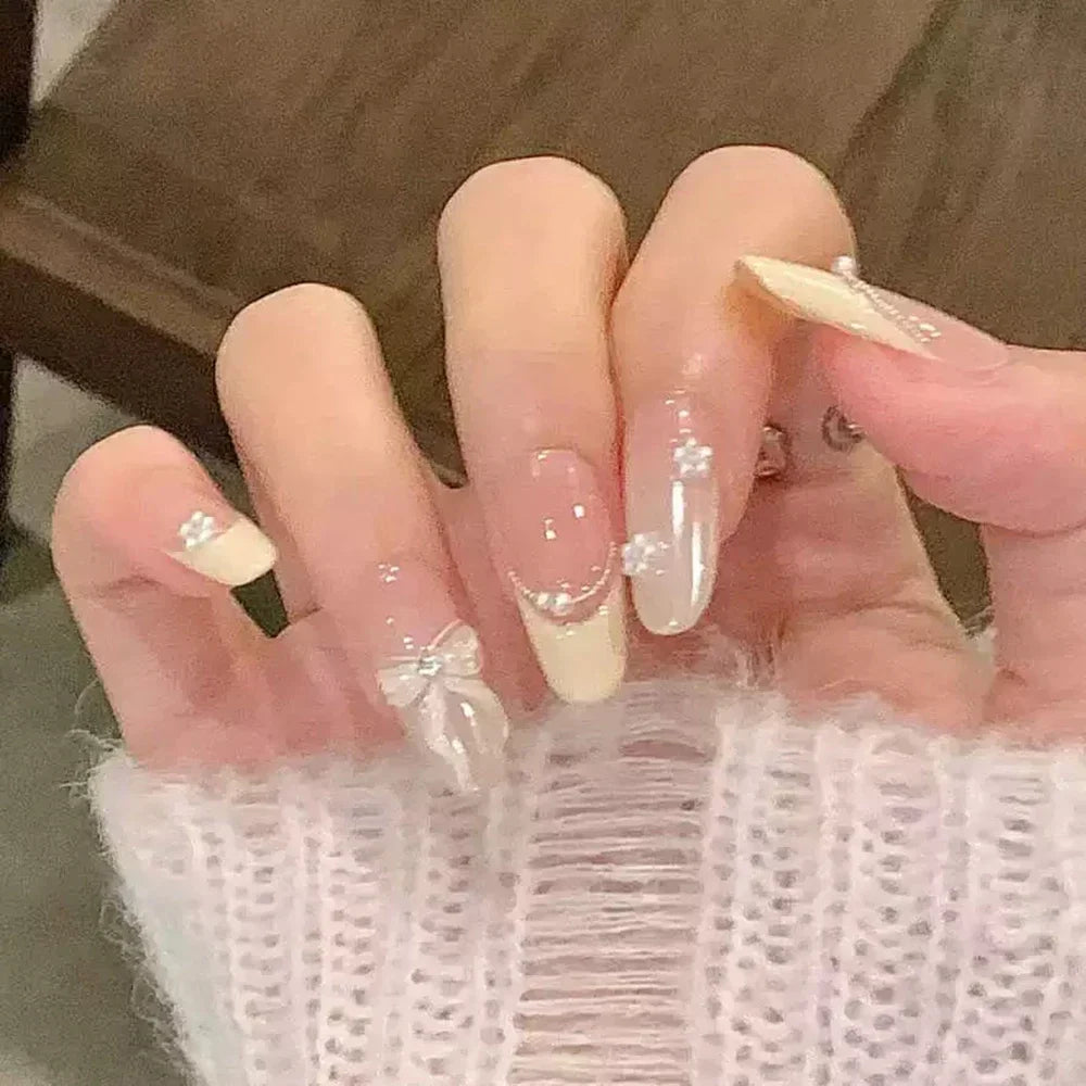 10Pcs Gentle Handwork Press On Nails French Style Flowers Butterfly Rhinestone Pearl Design Detachable False Nails Gift