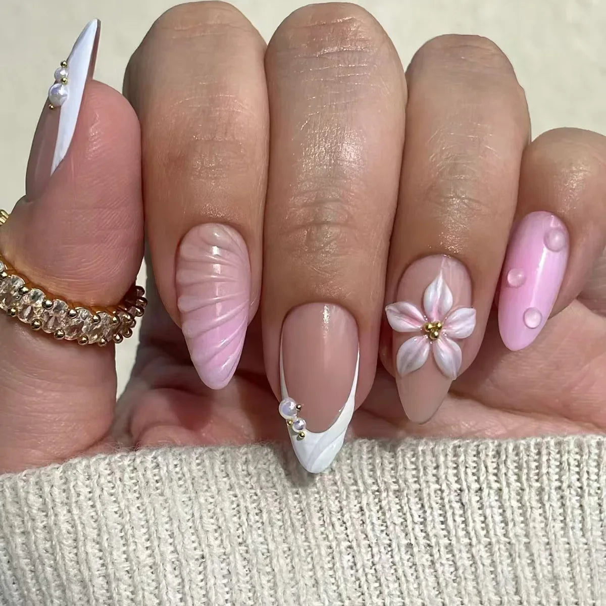 24Pcs Mid-length 3D Flowers Design Fingertips Sweet Butterfly Yellow Ripple Almond False Nails Detachable Full Cover Press Ons