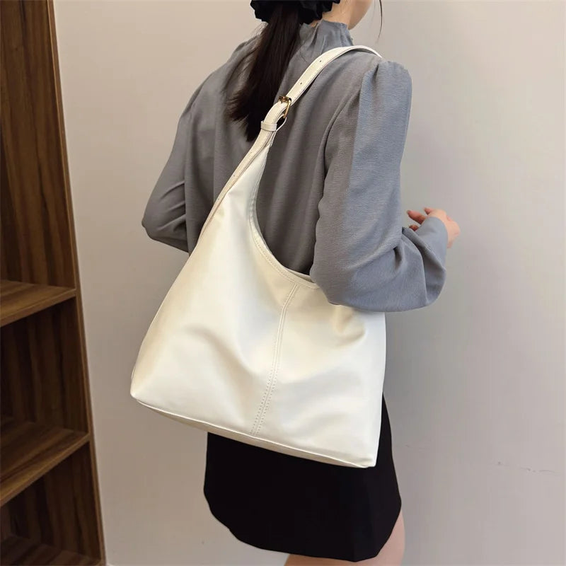 Vintage Large Capacity Shoulder Bag