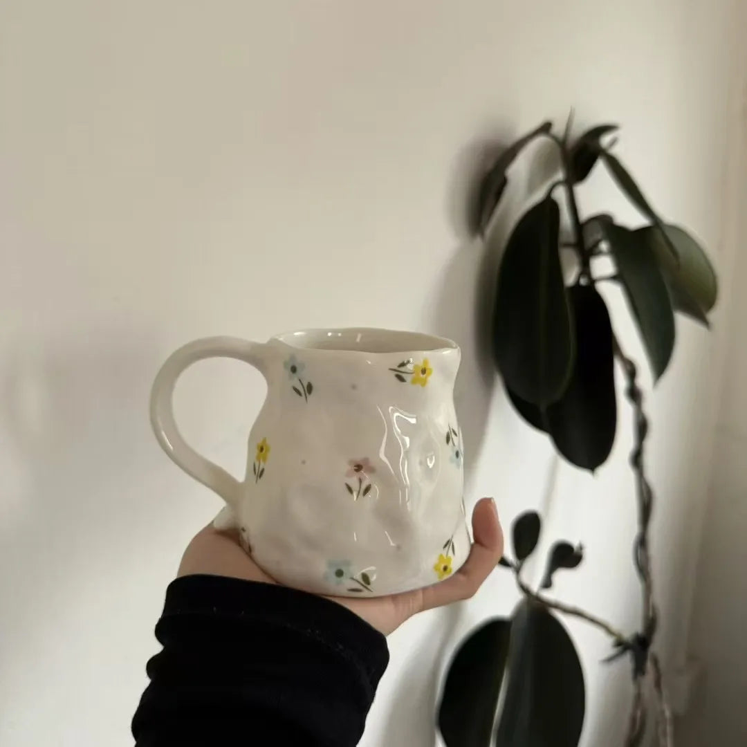 Retro floral cup, ceramic cup, hand-squeezed irregular cup, coffee cup, milk cup, water cup, high-value cup