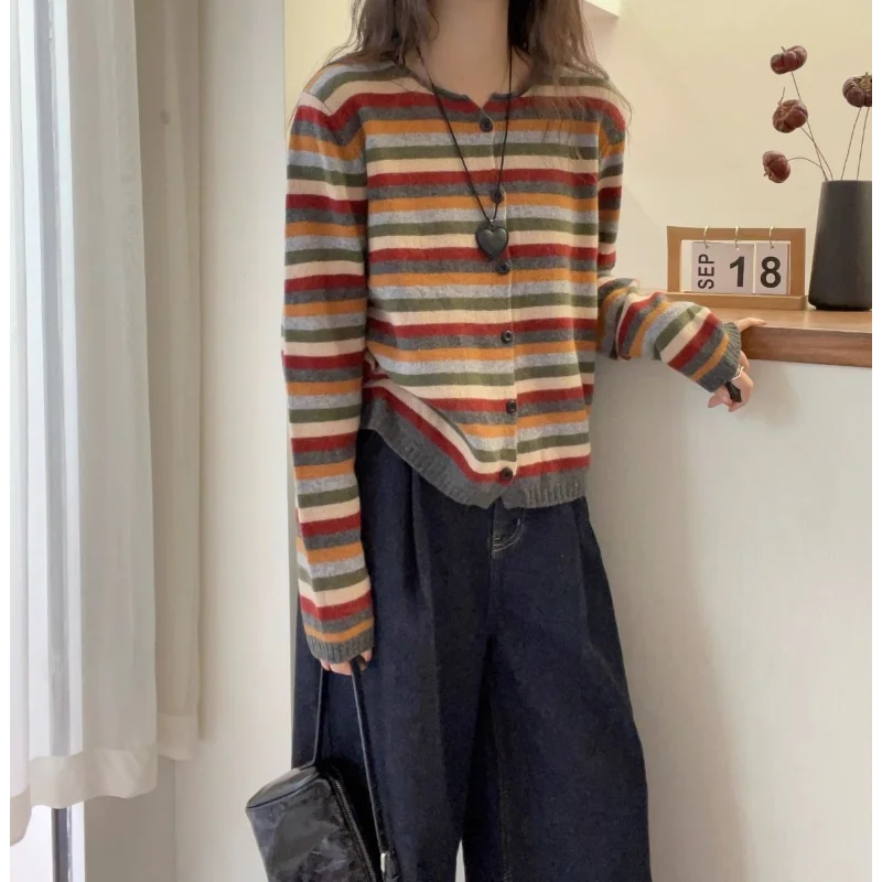 Round Neck Long Sleeve Color Striped Knitted Cardigan