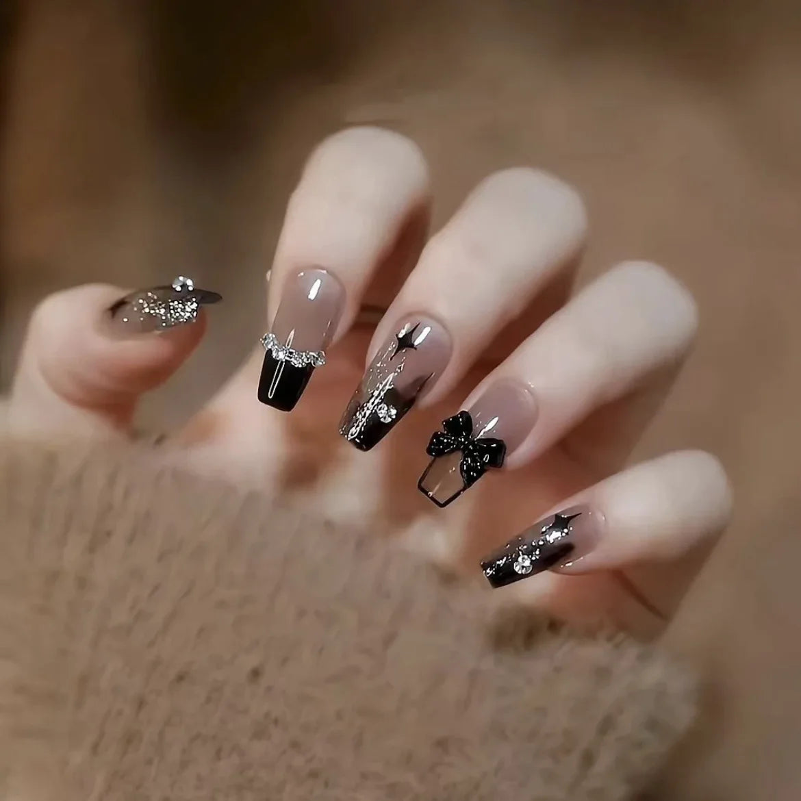 24PCS/1BOX Dark Wind Gradient Long White Bow Nail Patch Fake Nails
