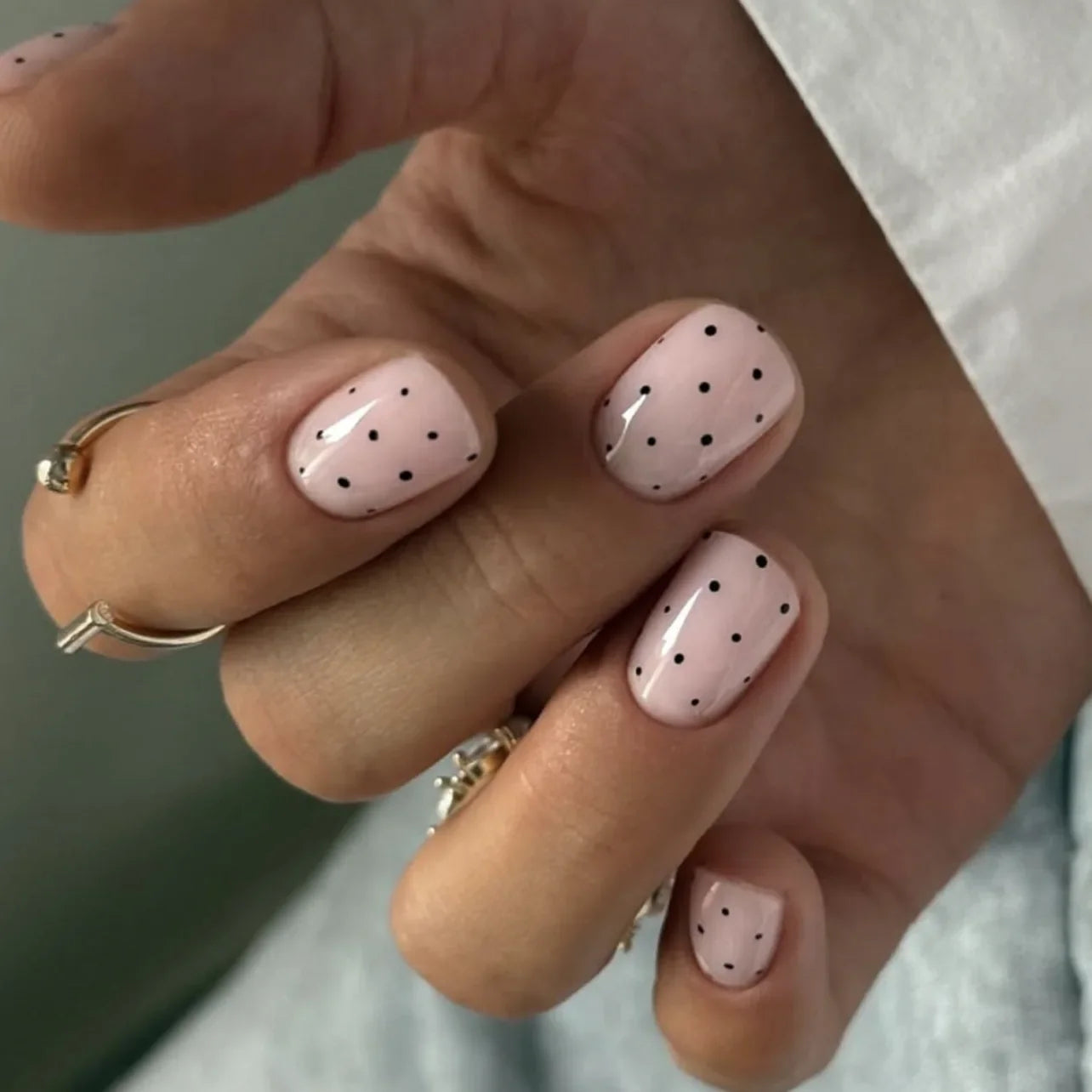 Dark Brown White Polka Dot Wearable Nail Art Fall Chic Fake Nails Detachable Finished False Nails Press on Nails