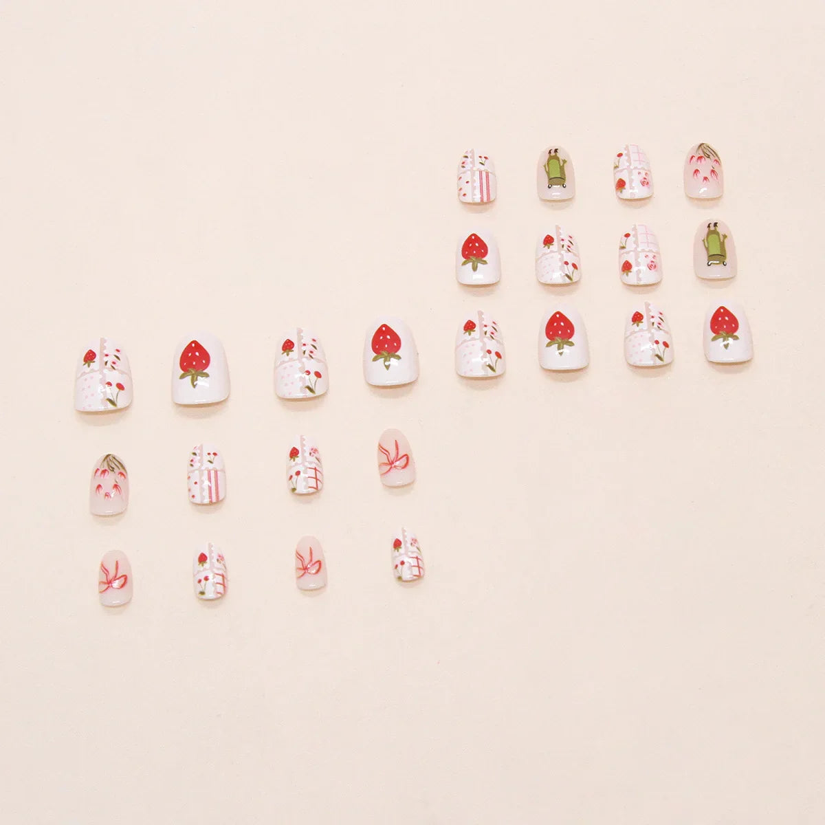 Short Round Head Fake Nails Sweet Strawberry Cherry Flower Bowknot Printed 24Pcs Press On Nails