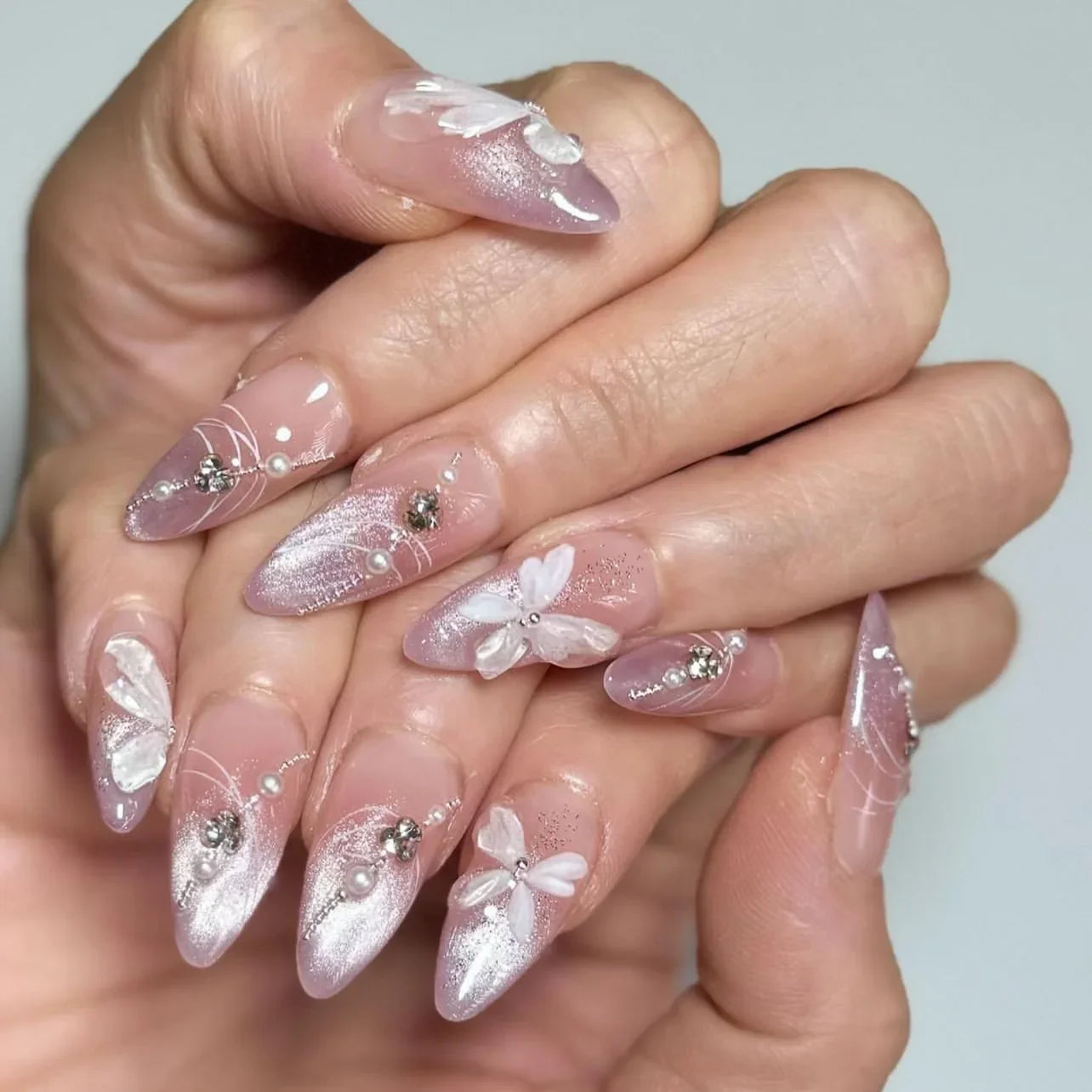Red Y2K Wearable Nail Art Chic Silver Butterfly Love Metal Bead Almond False Nails Detachable Finished Fake Nails Press on Nails