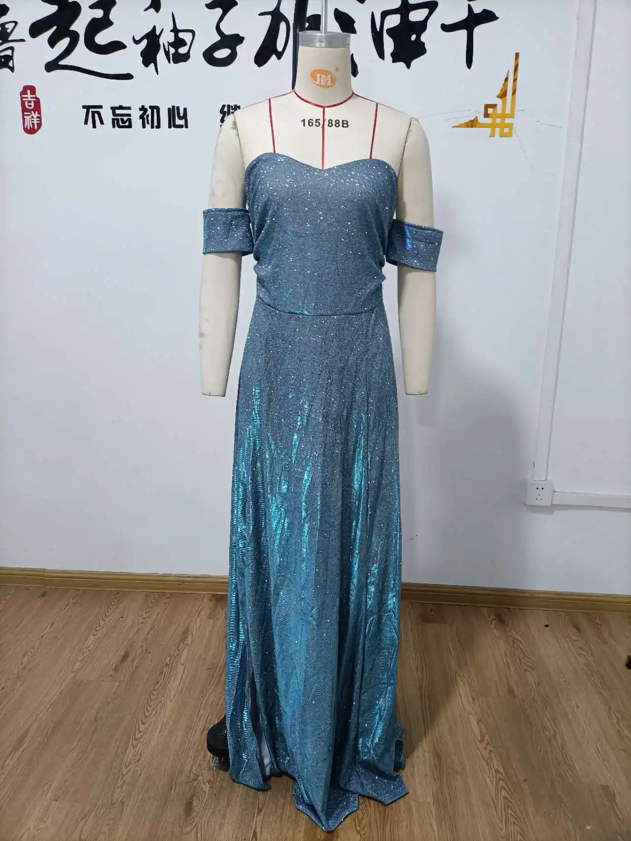 Ladies Dress Banquet Sequin Large Hem Strapless Sexy