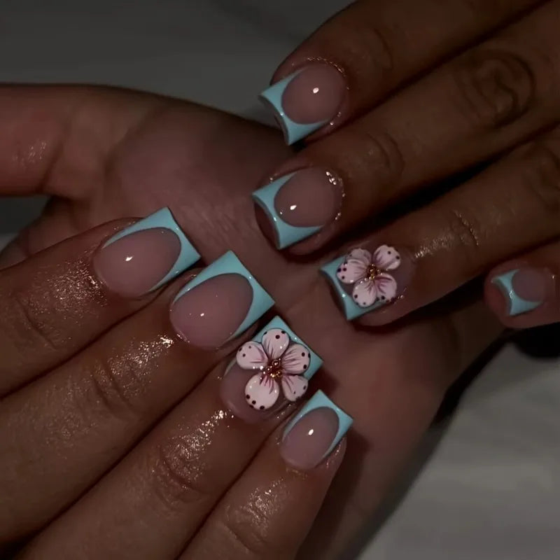 24Pcs Short Square French Nail Tips 3D Embossed Flower Decoration Removable Wearable Press on Nails