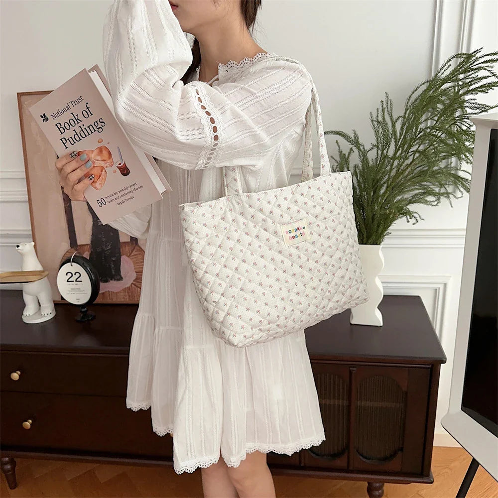 Cartoon Print Shoulder Bag Large Capacity Ladies Tote Handbags Soft Quilted Travel Shopping Bags Girls Book Bag