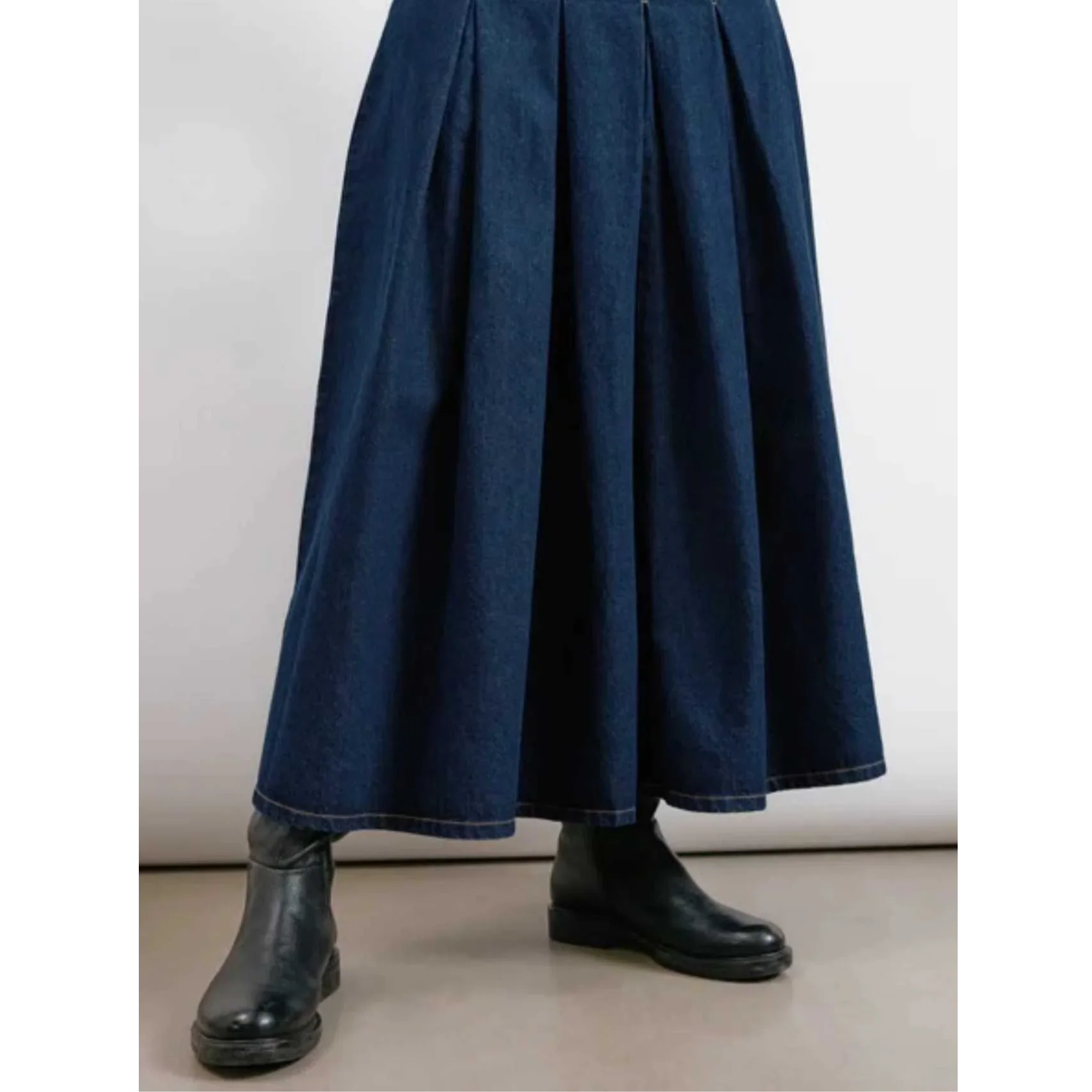 plus Size Pleated High Waist Denim Skirt Elegant Washed Denim Zipper Closure Skirt