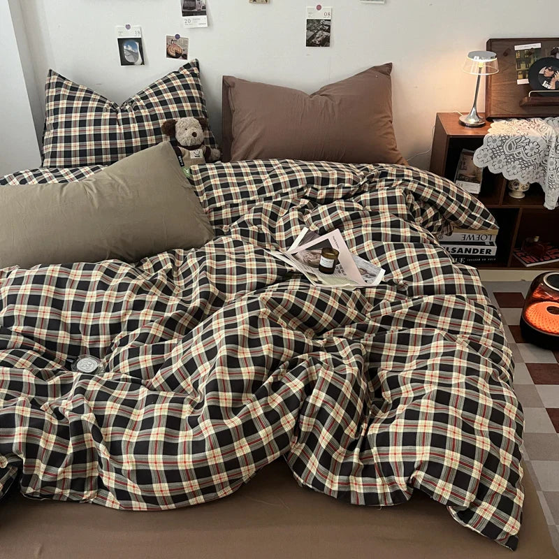 Vintage Double Sided Red Plaid Bedding Set Skin-Friendly Soft Duvet Cover Set with Bed Sheet
