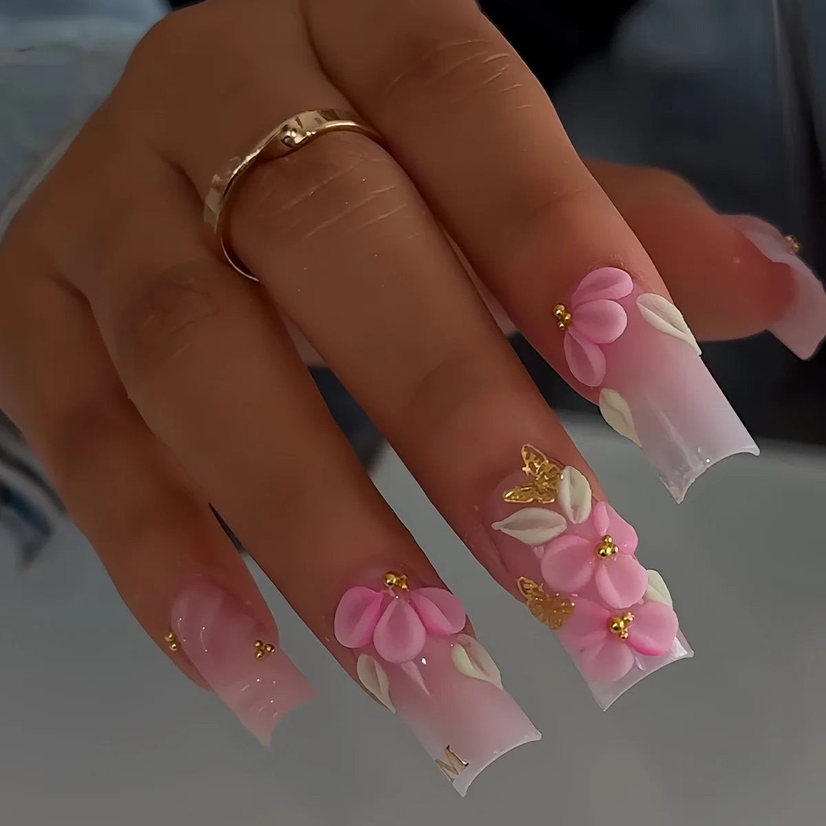24pcs Rhinestones Full Cover Nail Art Datachable Glitter French Press on Nails Tip Flower Long Square Fake Nail Pink False Nails
