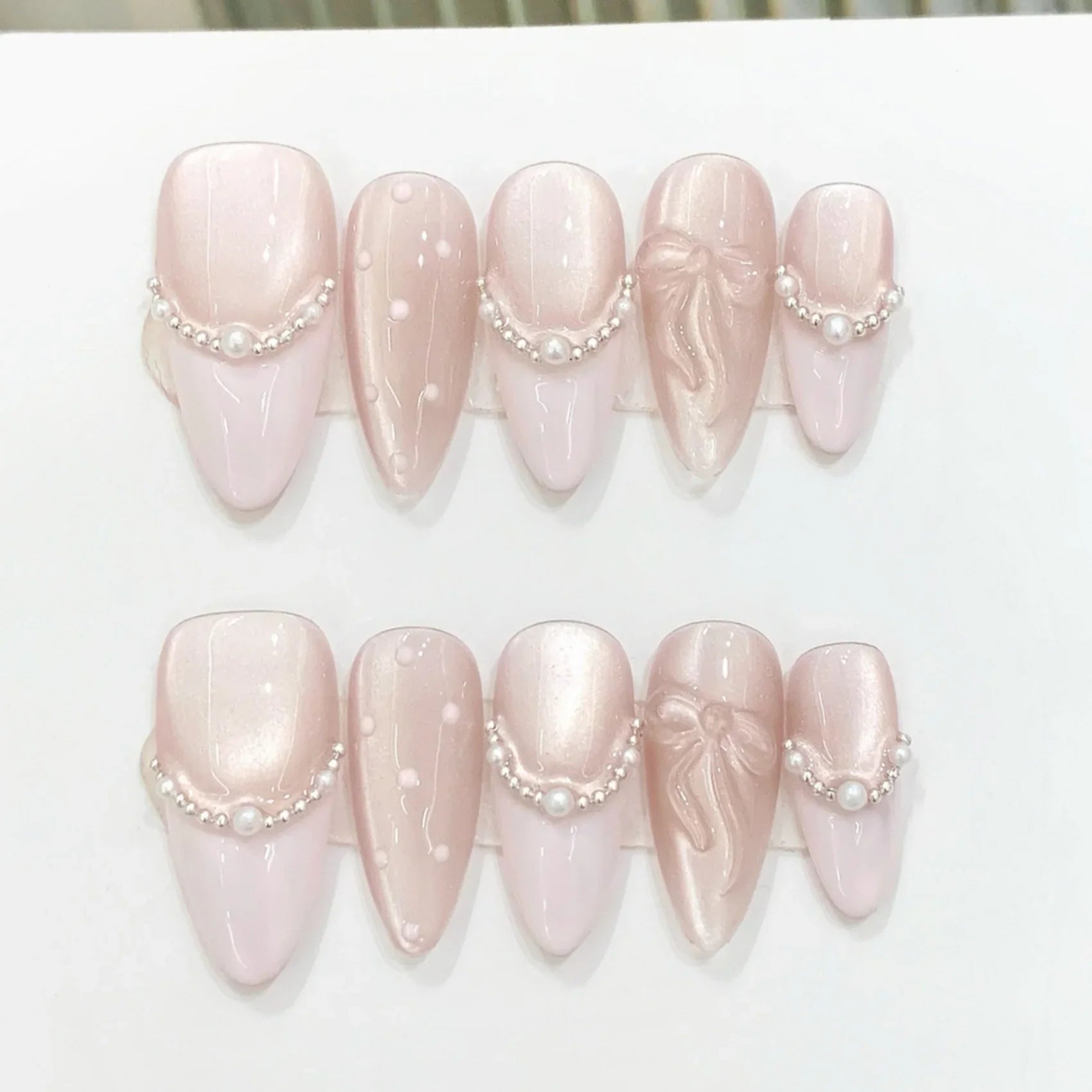 10pcs Purple Cat's Eye Handmade Fake Nails Tips Glitter Mid-length Oval Press on Nails Art Bow Rhinestone Design False Nail Sets