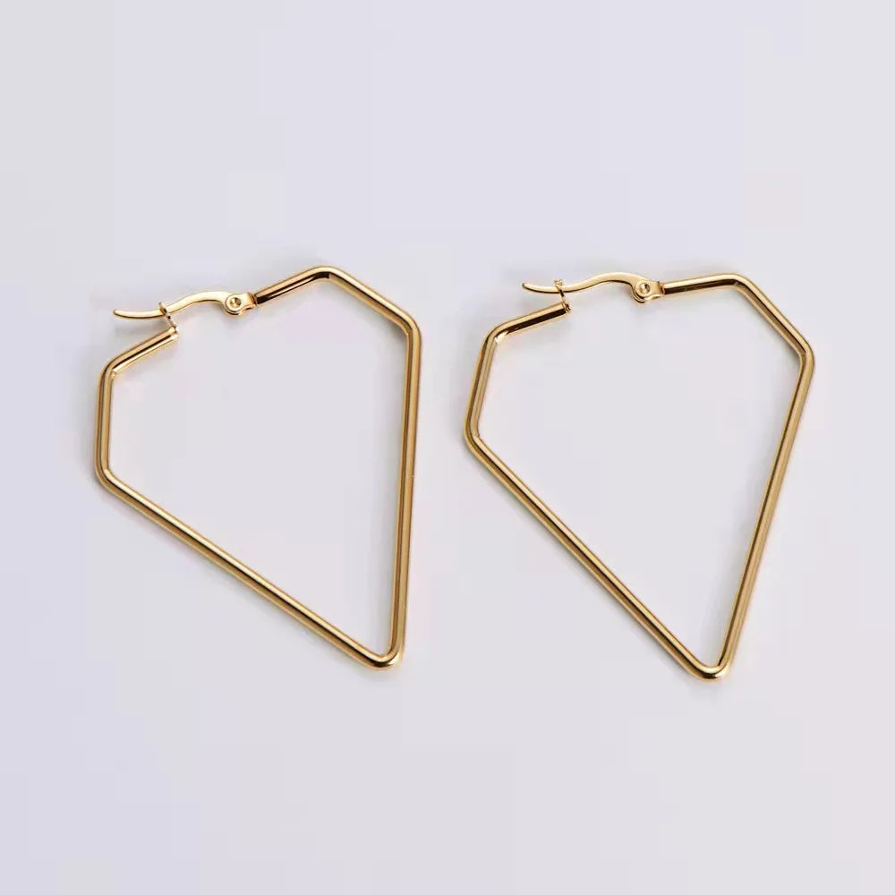 Trendy 1Pair Lovely Personality Exaggerated Hollow Heart Design Earring Cuff