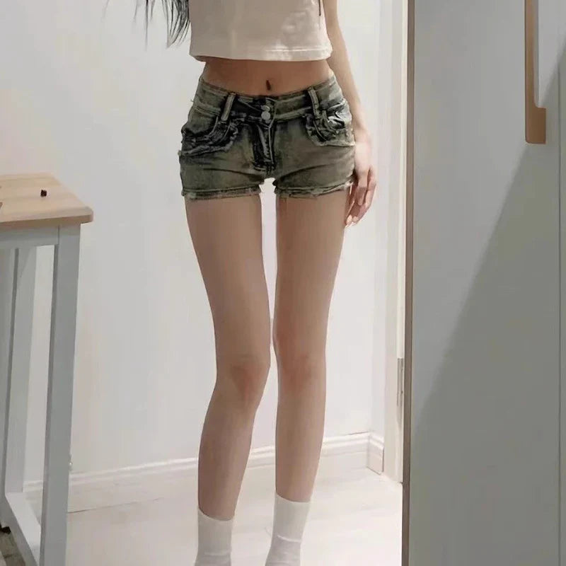 Designer Low Waist Punk Jeans Girls Elastic High Street Mini Pants Nightclub Denim Shorts