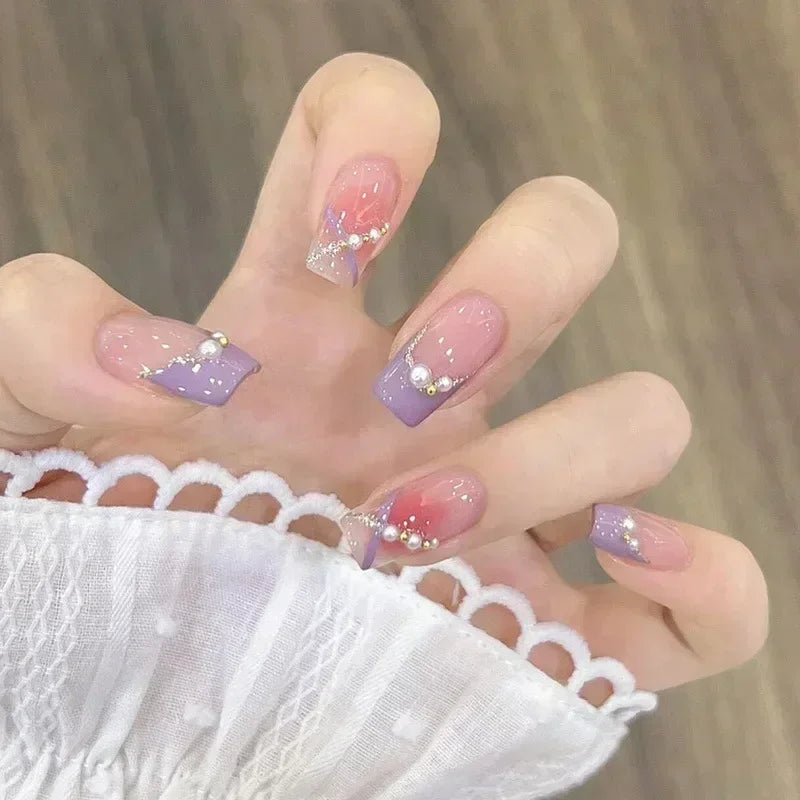 24Pcs Glitter Diamond Press On Nails Sweet Cute Girl Acrylic Nails Full Cover Short Square Fake Nails Wearable Manicure Nail Tip