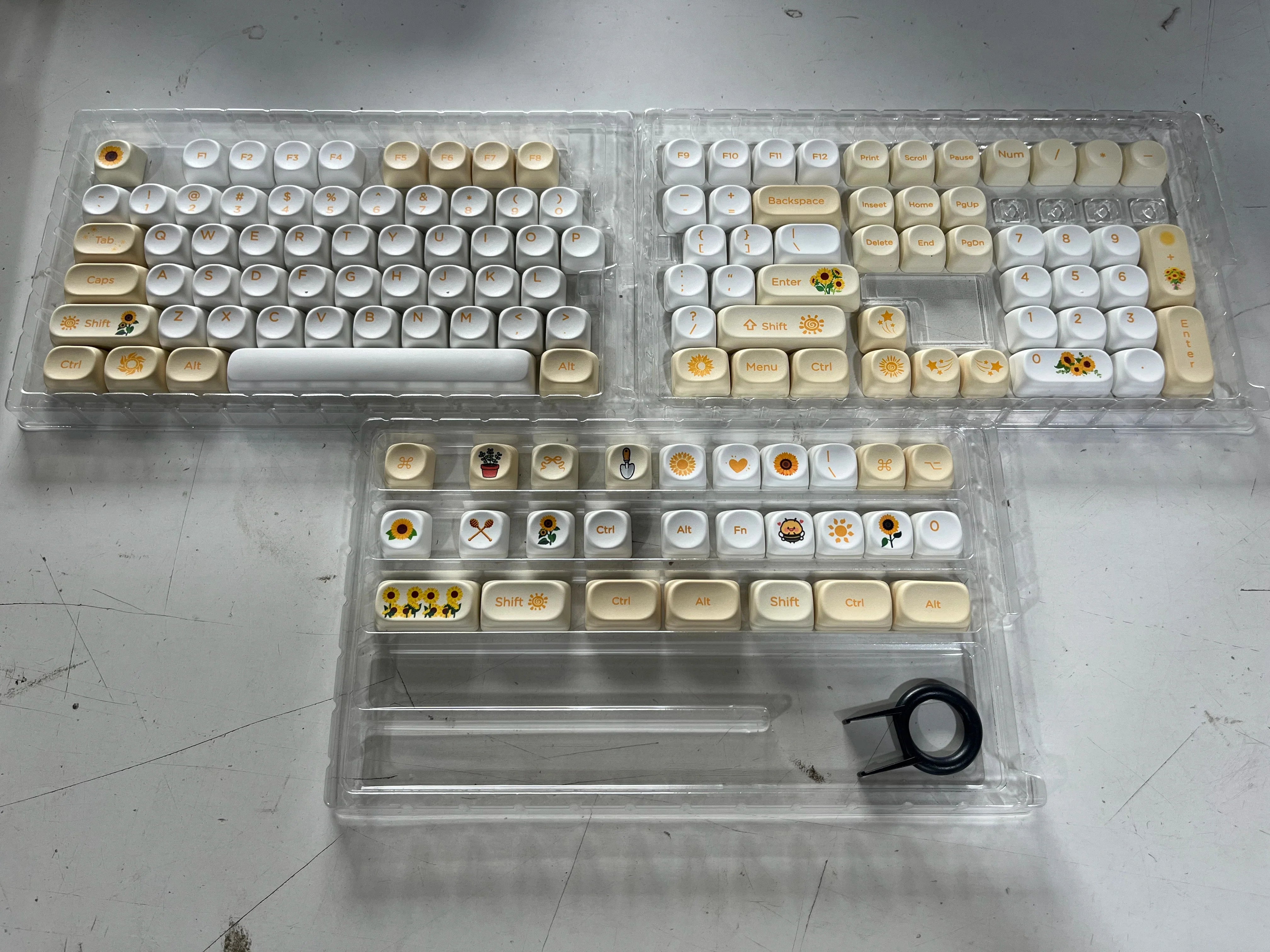 Pink Cat Dye Sublimation PBT Keycaps 136 Keys MOA Profile Keyboard Keycaps