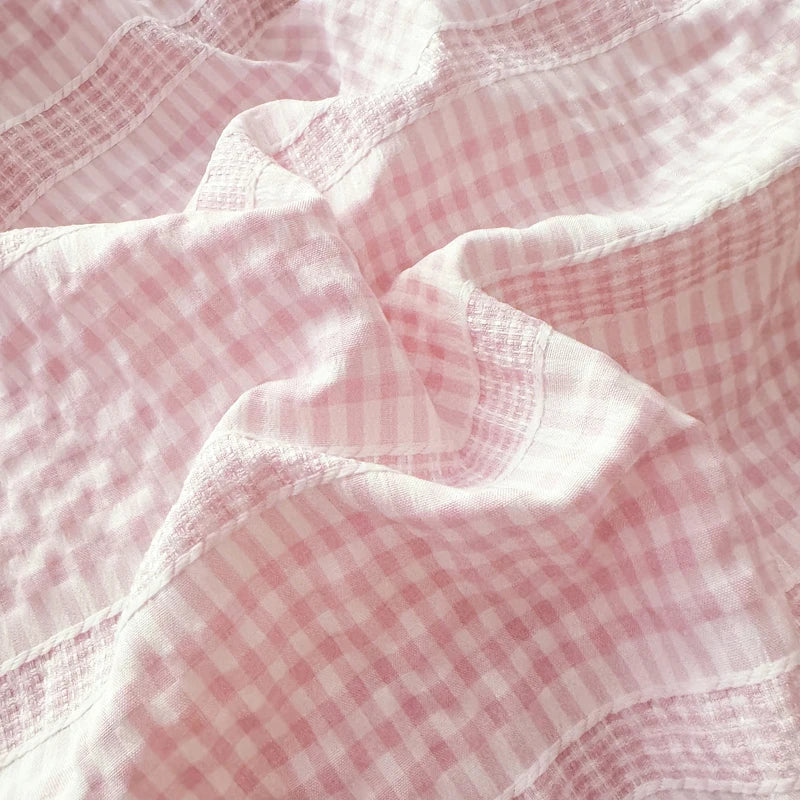 Pink Korean Princess Style Lace Ruffles Bedding Set Skin-friendly Seersucker Duvet Cover Set Fitted Sheet/Bed Sheet Pillowcases