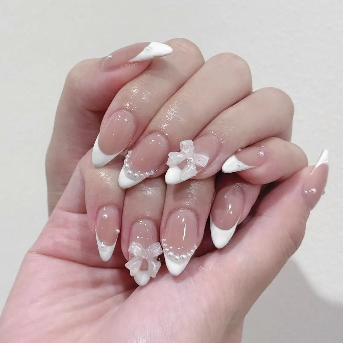 24Pcs Brown Plaid Press on Nails French Bow False Nail Medium Almond Atmosphere Wearable Nail
