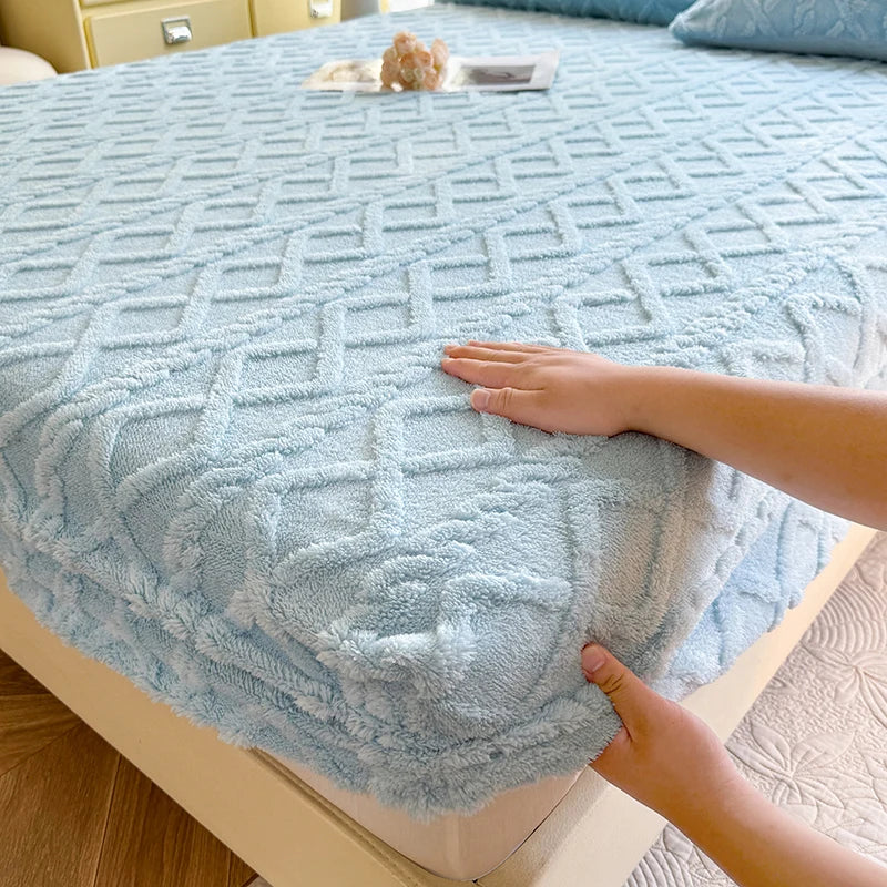 1pc Warm Bed Sheet with Elastic Band Single/Queen/King Mattress Cover Thick Coral Fleece Fluffy Fitted Bed Sheets