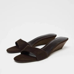 Sandals With Platform