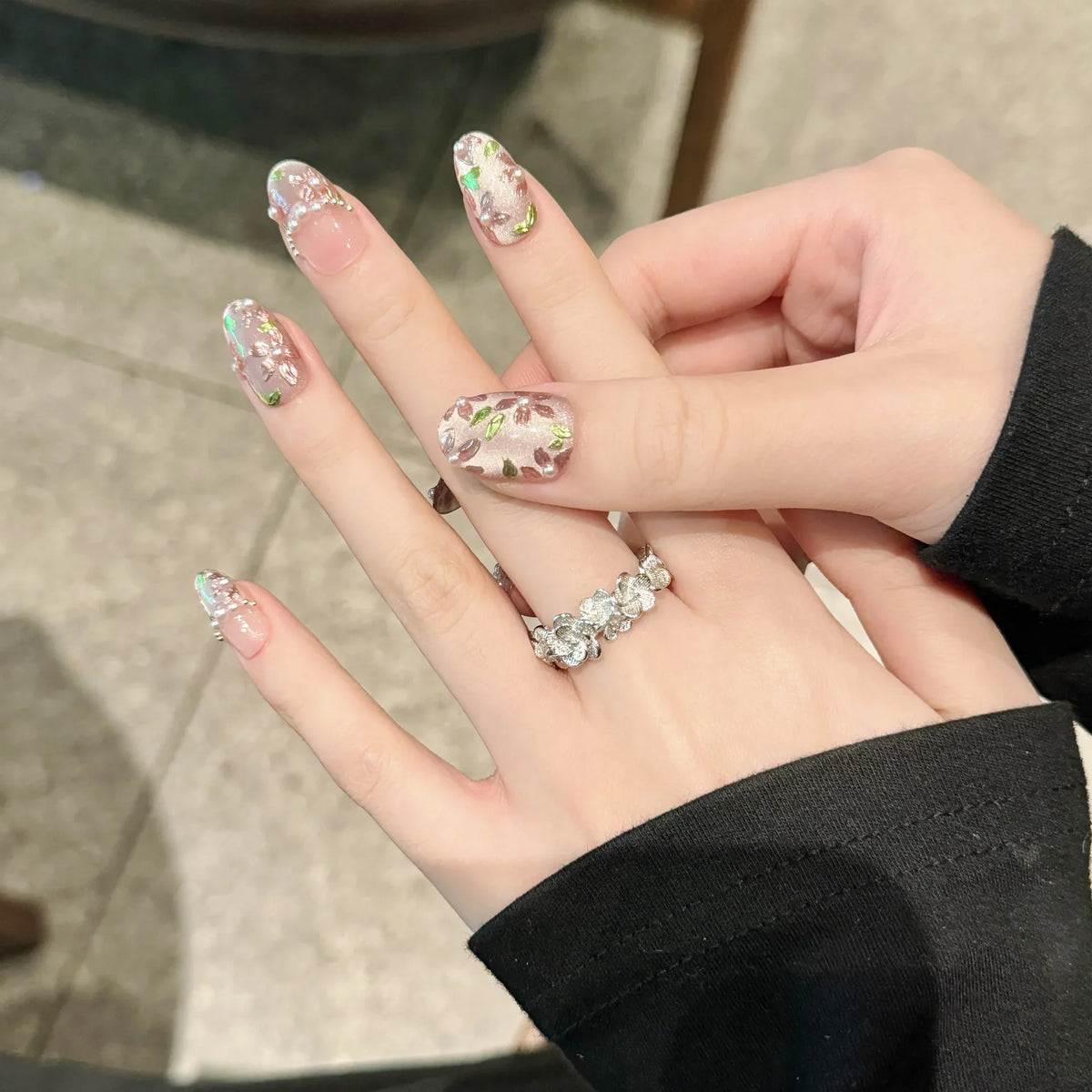 10pcs Handmade Press On Nails Hand-painted Flower Glossy Purple Cat's Eye False Nails Pearl Decor French Style Fake Nail