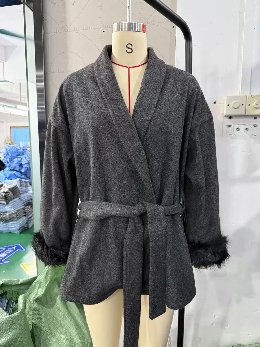 Americanable V-neck Lapel Furry Sleeves Lace-up Long-sleeved Woolen Coat Elegant Lace-up Long-sleeved Wool Coat
