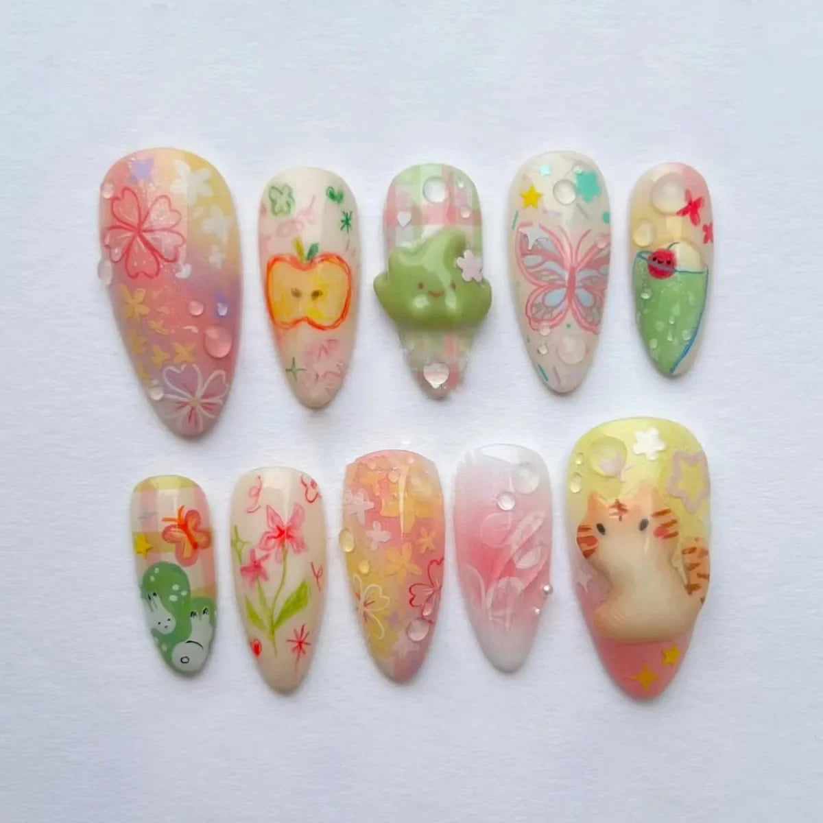 24pcs Wearable False Nail Strawberry Bow Design Nails Tips Red Short Almond Pearl Starlight Fake Nail Art Flower Press on Nails