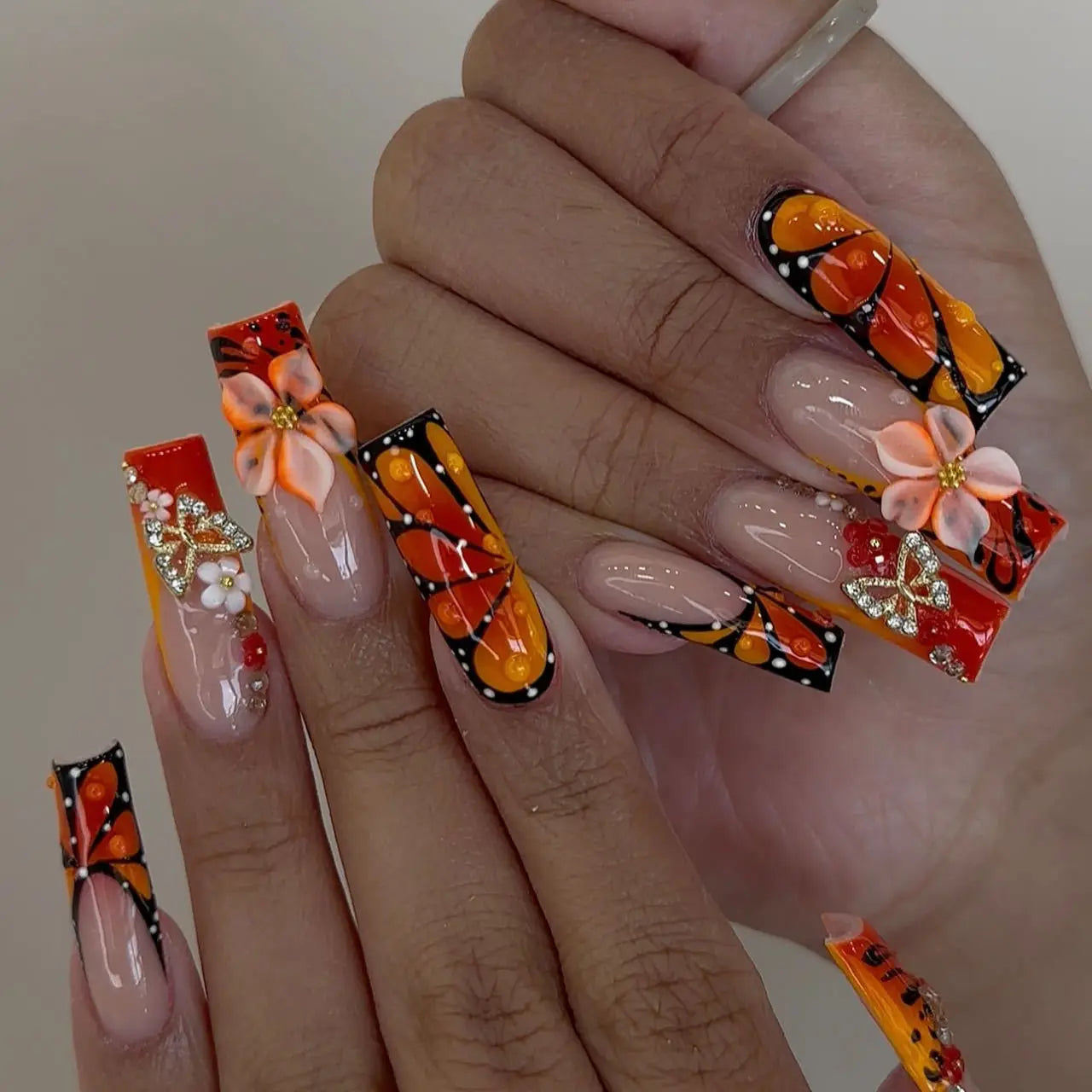 24pcs Fresh Long Coffin Fake Nails Yellow French Style Flower Printed Metal Butterfly Designs Press On Nails False Nail
