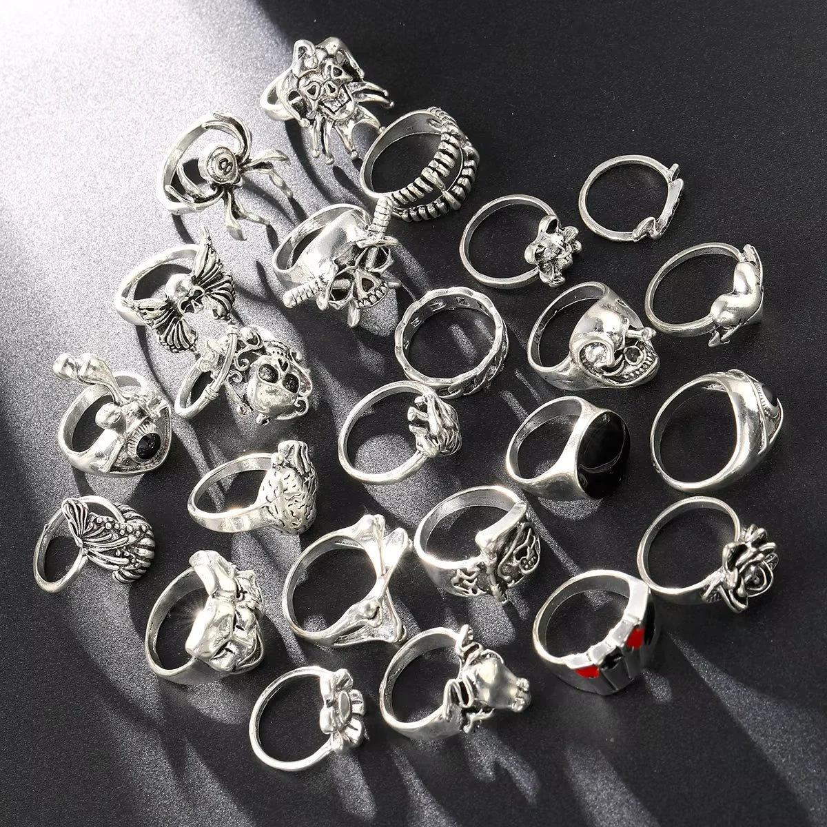 24Pcs/Set Punk Gothic Rings Sets Silver Color Skeleton Spider Poker Joker Eyes Heart Rings