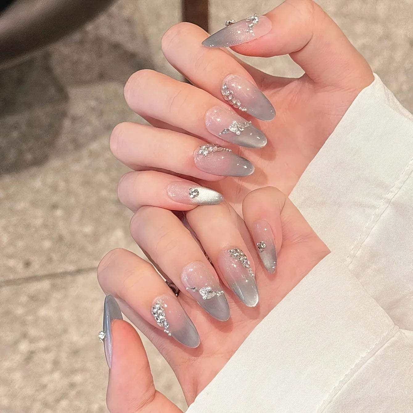10pcs high-end Light luxury silver cat-eye French diamonds handmade fake nails, Almond nail girly nail decoration patch