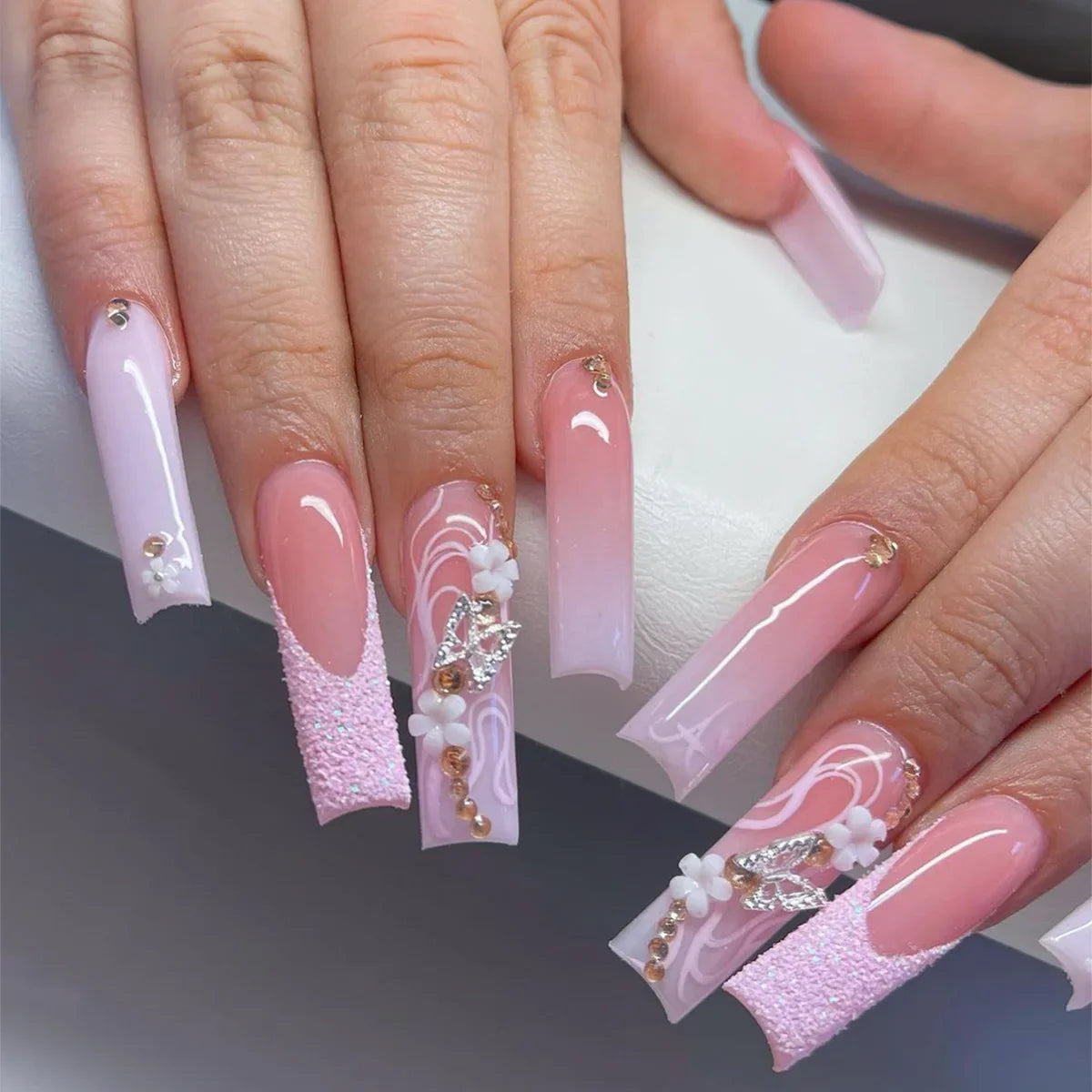 24Pcs Brown Long Coffin False Nails Glitter Ballet Wearable with French Design Fake nails Full Press on Nail Ins Nail Tips Art