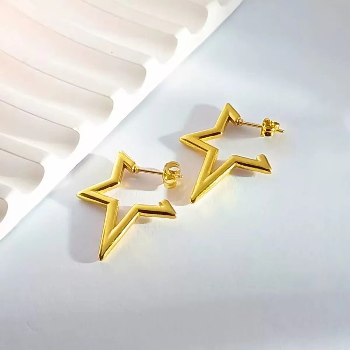 Harajuku Punk Big Star Earring Irregular Hollow Out Alien Metal Pentagram Ear Stud