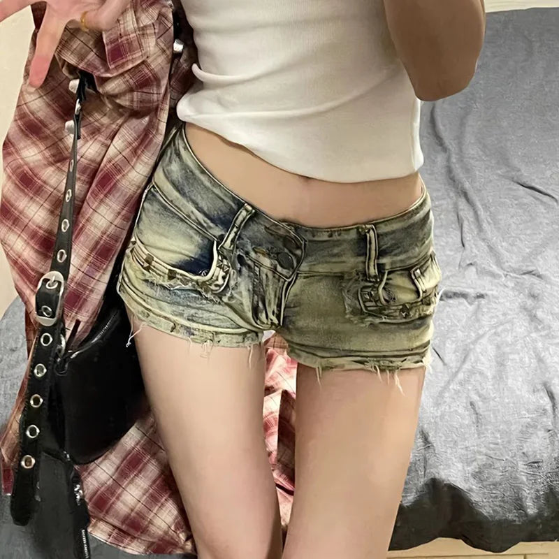 Designer Low Waist Punk Jeans Girls Elastic High Street Mini Pants Nightclub Denim Shorts