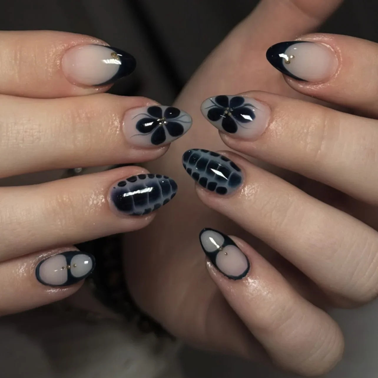 24Pcs Matte Almond False Nails with Glue Glitter Butterfly Fake Nail Press Ons Black Gradient Artificial Nail Tips