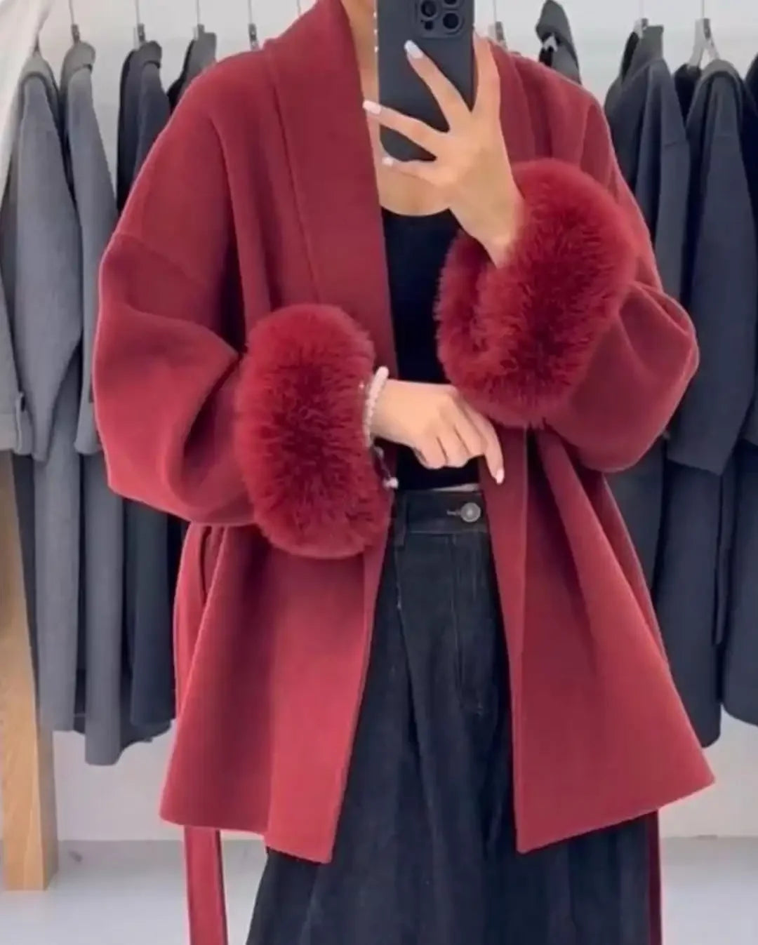 Americanable V-neck Lapel Furry Sleeves Lace-up Long-sleeved Woolen Coat Elegant Lace-up Long-sleeved Wool Coat